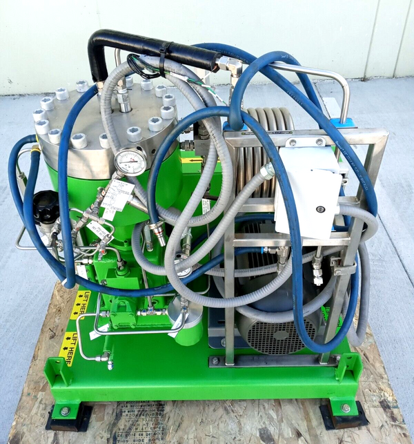 Apeks Bambino PDC-3-2000 Compressor for CO2 Botanical Oil Extraction System