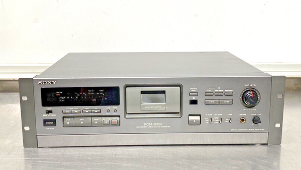 SONY PCM-R300 Digital Audio Recorder High Density Linear A/D D/A Converter