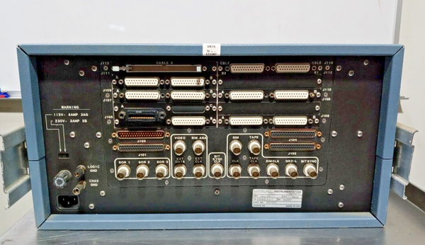 Loral Instrumentation SSA100A Serial BUS Conductor / Digital Data Analyzer