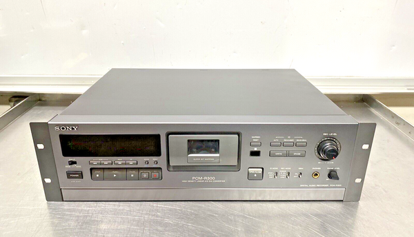 SONY PCM-R300 Digital Audio Recorder High Density Linear A/D D/A Converter