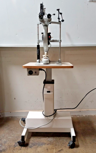 Carl Zeiss F125 Slit Lamp w/HAAG Streit Tonometer and Power Table